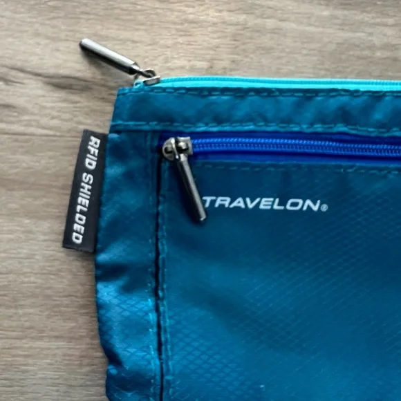 Travelon Teal Essentials Pouch RFID Shield - Picture 4 of 4